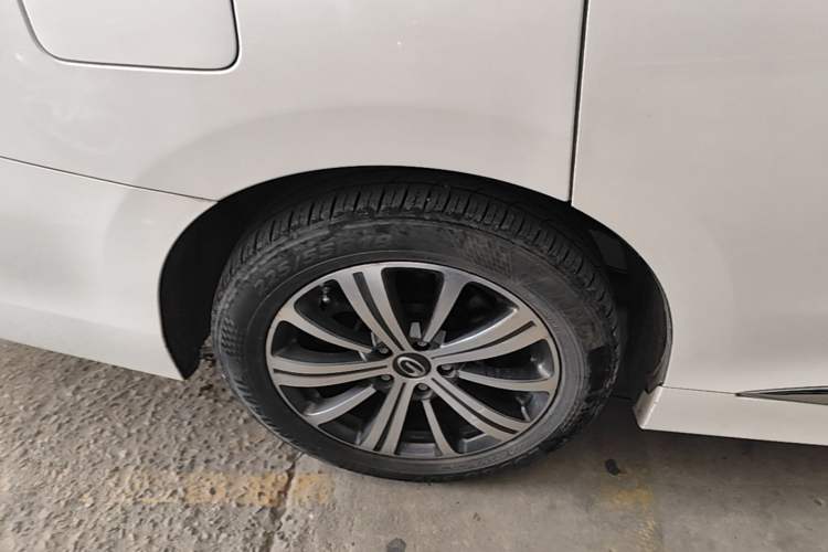 Used GAC Trumpchi M8 2020 Flagship Model 390T Prestige Edition Exterior 5