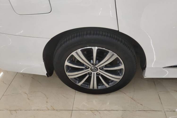 Used GAC Trumpchi M8 2020 Flagship Model 390T Supreme Edition Exterior 5