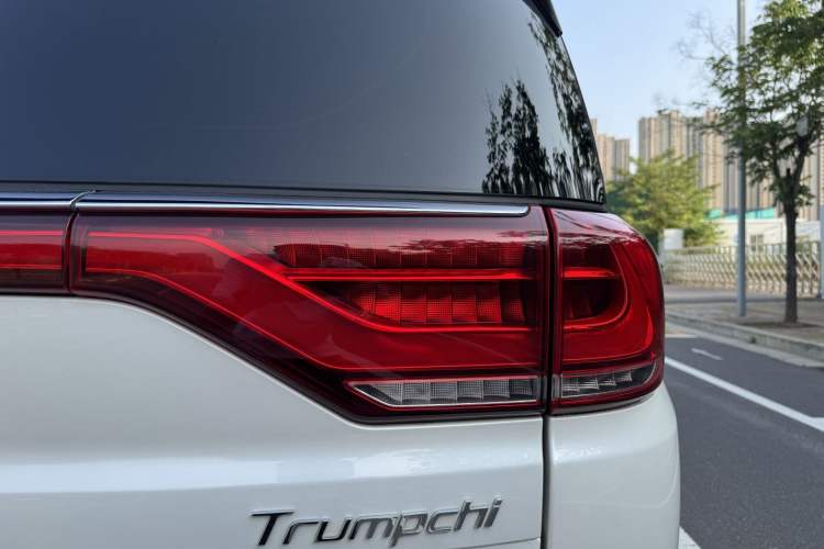 Used GAC Trumpchi M8 2020 Flagship Model 390T Deluxe Edition Exterior 8