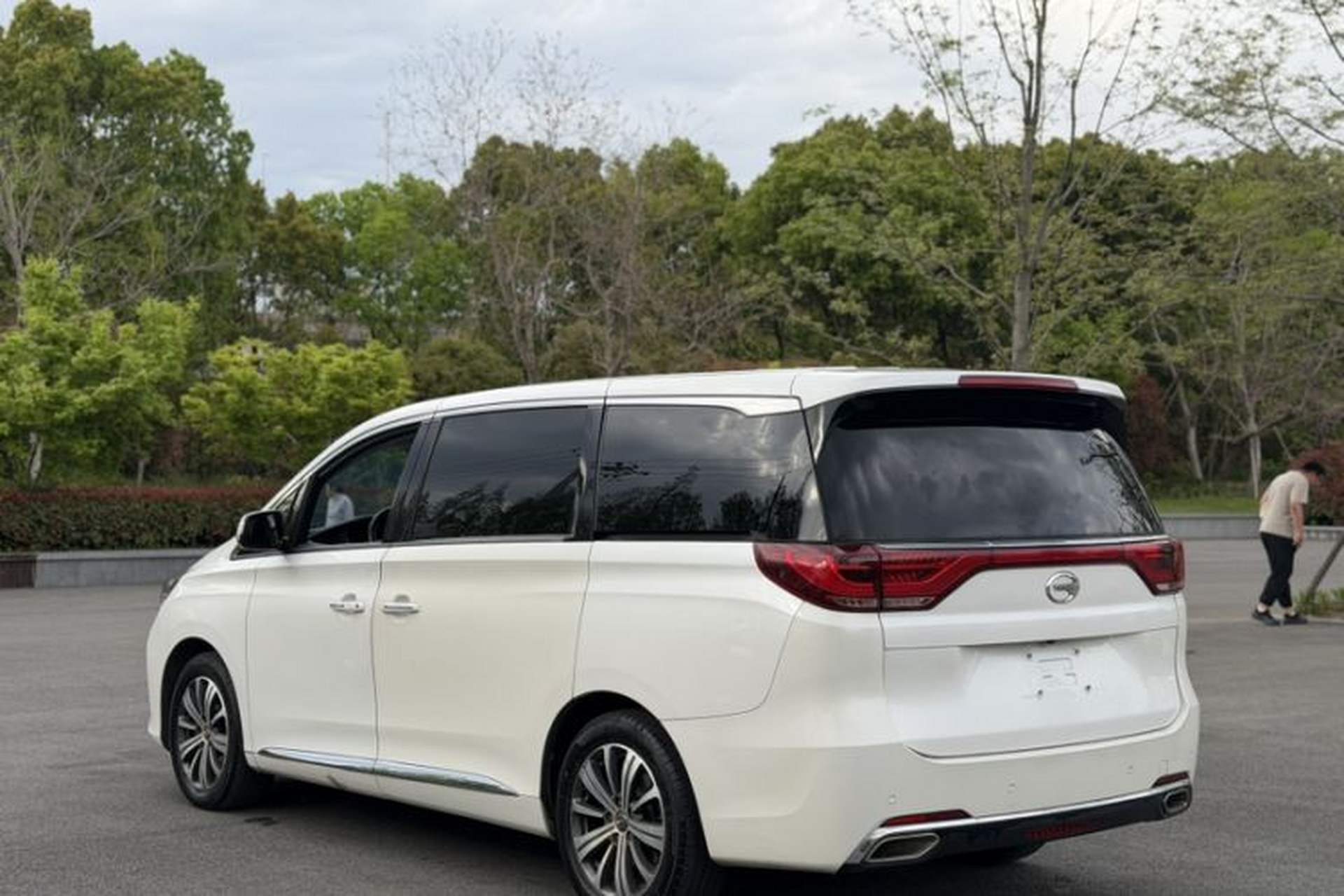 Used GAC Trumpchi M8 2020 390T Deluxe Edition Exterior 9