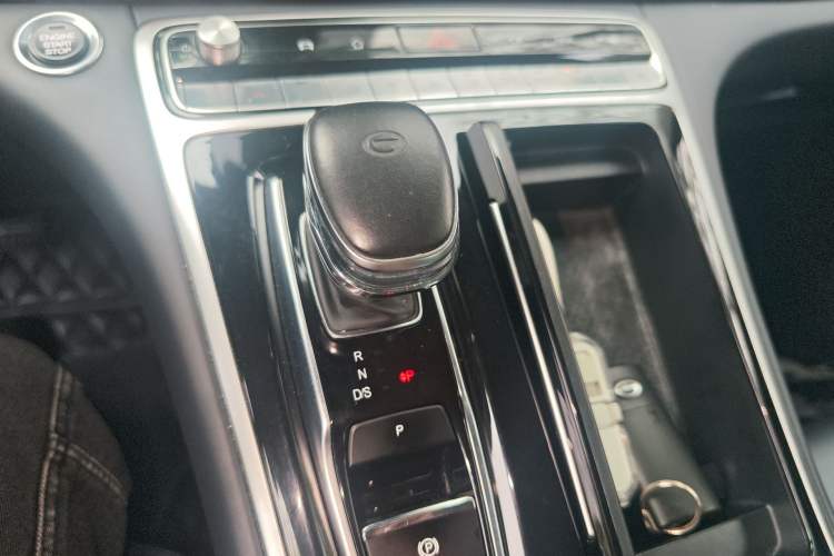 Used GAC Trumpchi M8 2020 Master Edition 390T Supreme Version Gear Lever