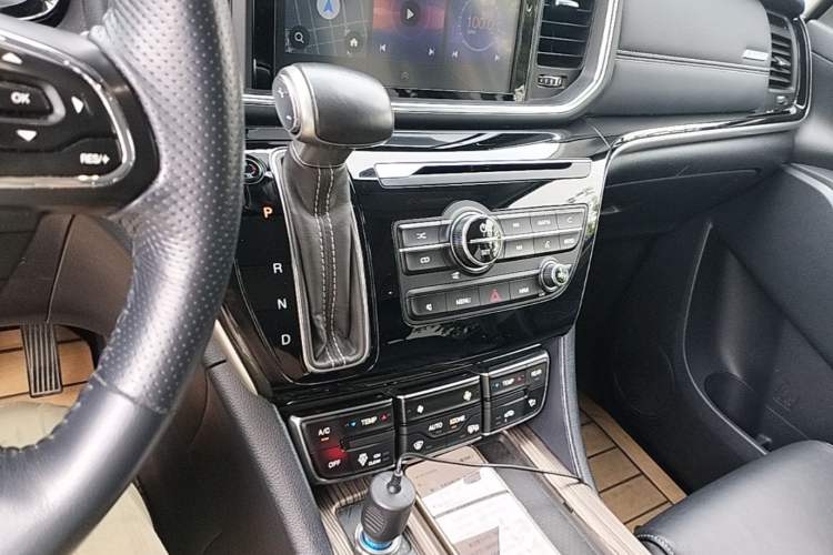 Used GAC Trumpchi M8 2020 Flagship Model 390T Prestige Edition Gear Lever