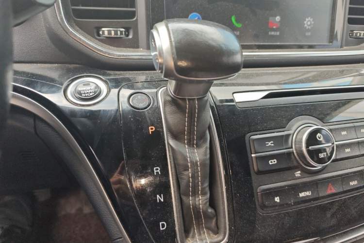 Used GAC Trumpchi M8 2020 390T Deluxe Edition Gear Lever