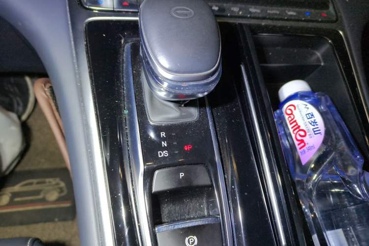 Used GAC Trumpchi M8 2020 Flagship 390T Navigation Model Gear Lever