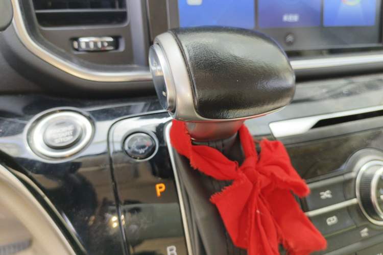 Used GAC Trumpchi M8 2020 390T Deluxe Edition Gear Lever