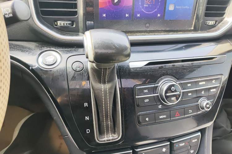 Used GAC Trumpchi M8 2020 Flagship Model 390T Deluxe Edition Gear Lever