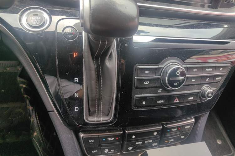 Used GAC Trumpchi M8 2020 Flagship Model 390T Prestige Edition Gear Lever