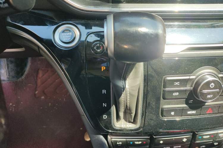 Used GAC Trumpchi M8 2020 390T Deluxe Edition Gear Lever