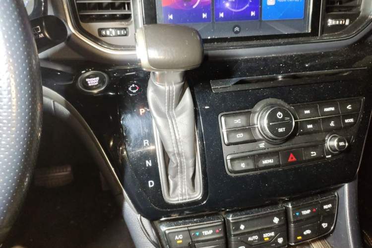 Used GAC Trumpchi M8 2020 Flagship Model 390T Deluxe Edition Gear Lever