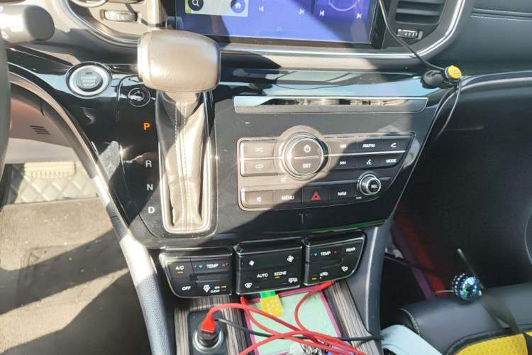 Used GAC Trumpchi M8 2020 Flagship Model 390T Prestige Edition Gear Lever