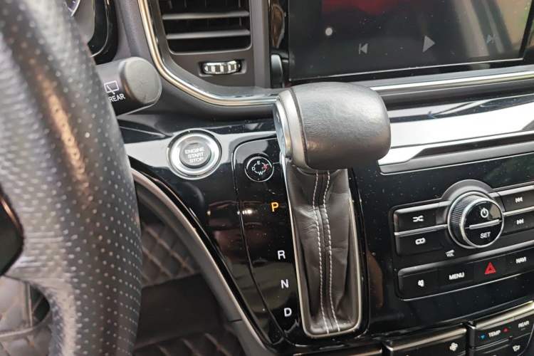 Used GAC Trumpchi M8 2020 Flagship Model 390T Prestige Edition Gear Lever