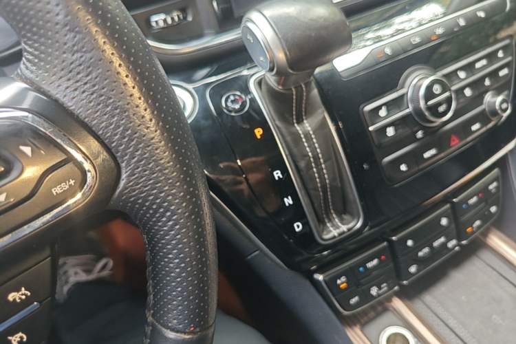 Used GAC Trumpchi M8 2020 Flagship 390T Navigation Model Gear Lever