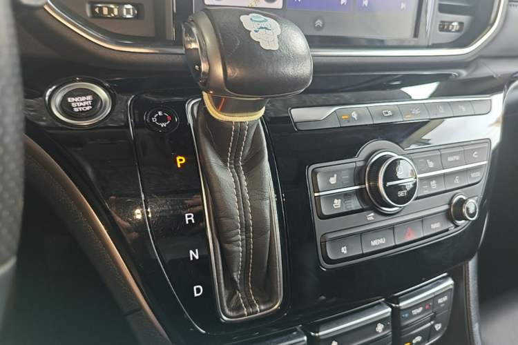 Used GAC Trumpchi M8 2020 Flagship 390T Navigation Model Gear Lever