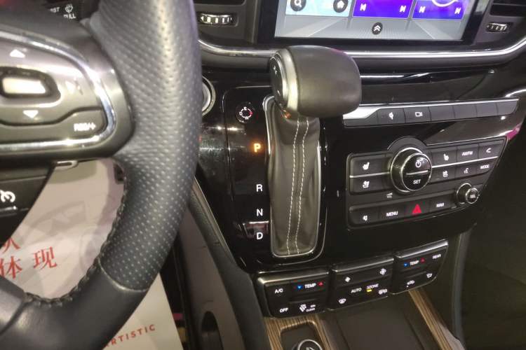 Used GAC Trumpchi M8 2020 Flagship Model 390T Supreme Edition Gear Lever