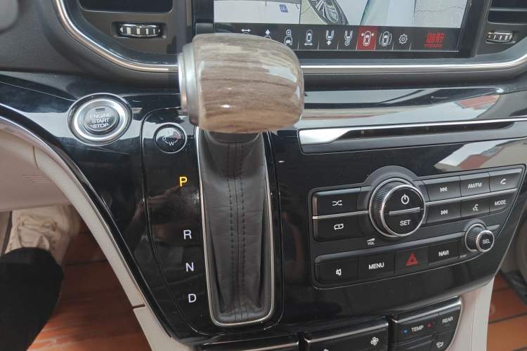 Used GAC Trumpchi M8 2020 Flagship Model 390T Prestige Edition Gear Lever