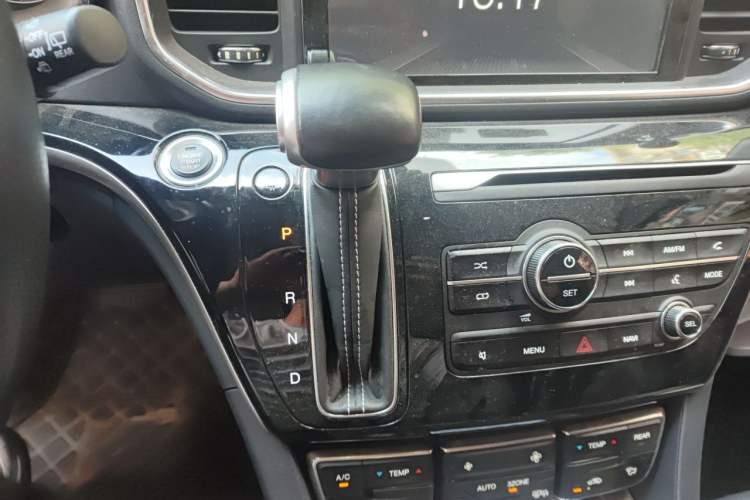 Used GAC Trumpchi M8 2020 Flagship Model 390T Prestige Edition Gear Lever