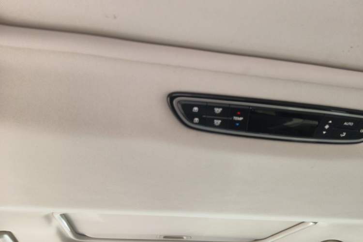 Used GAC Trumpchi M8 2020 390T Deluxe Edition Headliner