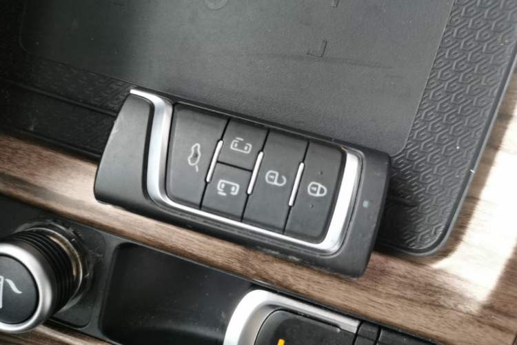 Used GAC Trumpchi M8 2020 Flagship Model 390T Supreme Edition Interior 1
