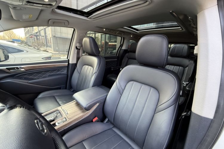Used GAC Trumpchi M8 2020 390T Deluxe Edition Interior 11