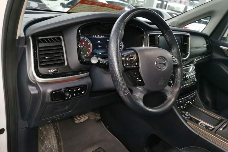 Used GAC Trumpchi M8 2020 Flagship Model 390T Prestige Edition Interior 2