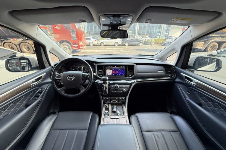 Used GAC Trumpchi M8 2020 390T Deluxe Edition Interior 2