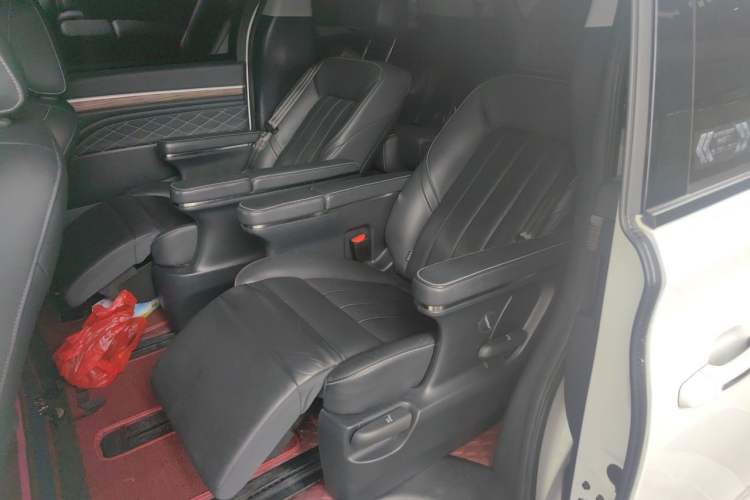 Used GAC Trumpchi M8 2020 Flagship Model 390T Prestige Edition Interior 4