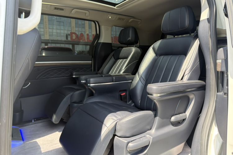 Used GAC Trumpchi M8 2020 Flagship Model 390T Supreme Edition Interior 5