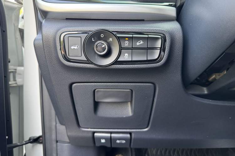 Used GAC Trumpchi M8 2020 Flagship Model 390T Deluxe Edition Interior 5