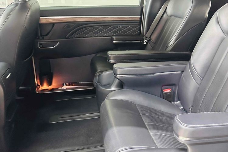 Used GAC Trumpchi M8 2020 Flagship Model 390T Deluxe Edition Interior 6