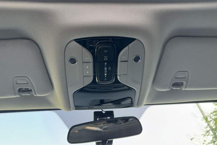 Used GAC Trumpchi M8 2020 Flagship Model 390T Deluxe Edition Interior 6