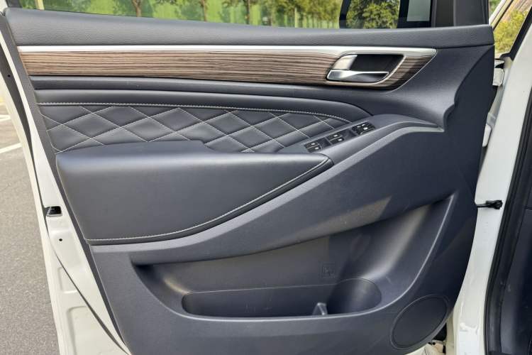 Used GAC Trumpchi M8 2020 Flagship Model 390T Deluxe Edition Interior 8