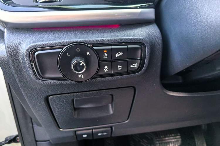 Used GAC Trumpchi M8 2020 Flagship Model 390T Prestige Edition Interior 9