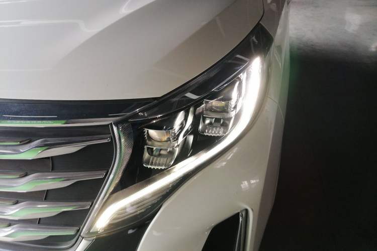 Used GAC Trumpchi M8 2020 Flagship Model 390T Deluxe Edition Left Front Headlight