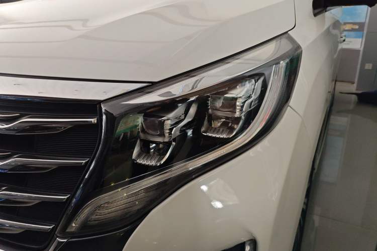 Used GAC Trumpchi M8 2020 Flagship Model 390T Supreme Edition Left Front Headlight