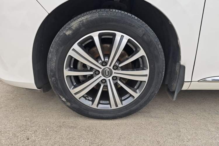 Used GAC Trumpchi M8 2020 390T Deluxe Edition Left Front Wheel Hub