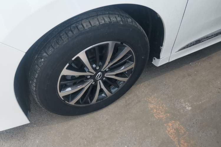 Used GAC Trumpchi M8 2020 390T Deluxe Edition Left Front Wheel Hub