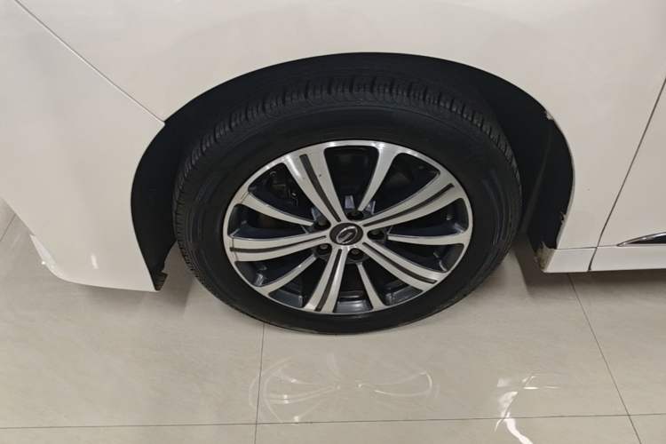 Used GAC Trumpchi M8 2020 Flagship Model 390T Supreme Edition Left Front Wheel Hub