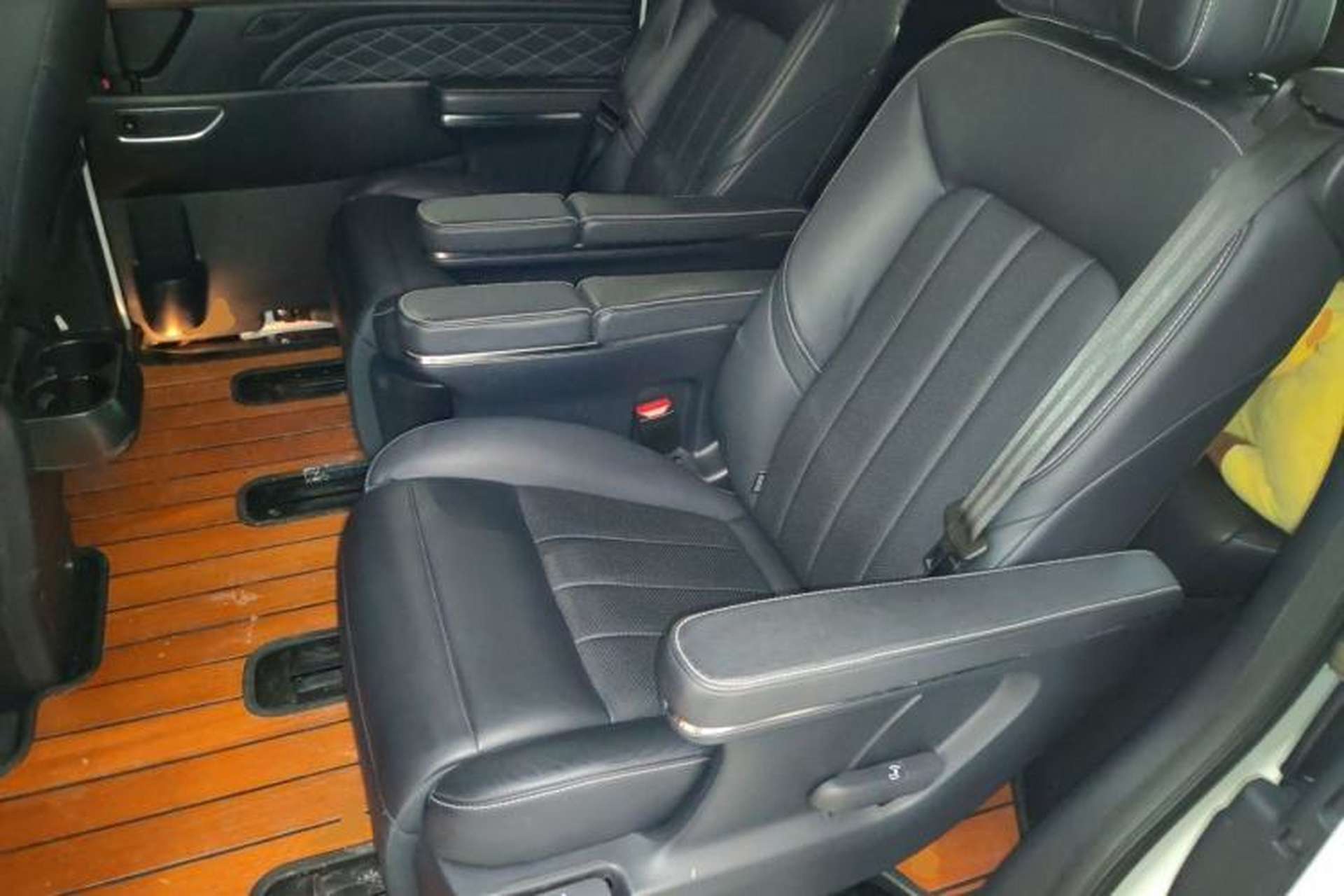 Used GAC Trumpchi M8 2020 Flagship Model 390T Prestige Edition Left Rear Seat