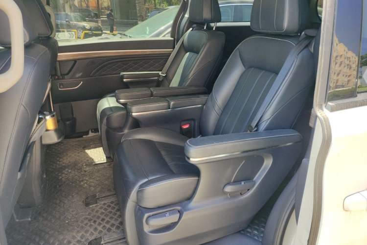 Used GAC Trumpchi M8 2020 390T Deluxe Edition Left Rear Seat