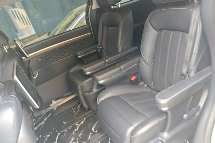 Used GAC Trumpchi M8 2020 Flagship 390T Navigation Model Left Rear Seat