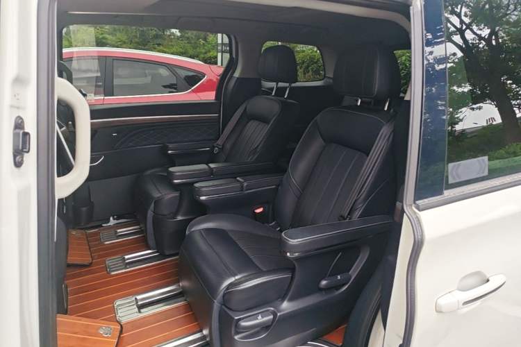 Used GAC Trumpchi M8 2020 Flagship 390T Navigation Model Left Rear Seat