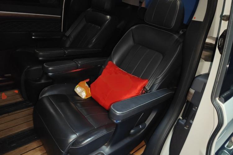 Used GAC Trumpchi M8 2020 Flagship Model 390T Supreme Edition Left Rear Seat