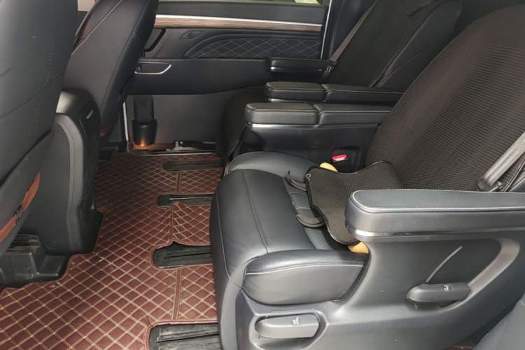 Used GAC Trumpchi M8 2020 Flagship Model 390T Supreme Edition Left Rear Seat
