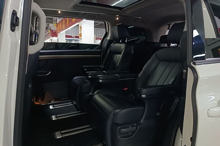 Used GAC Trumpchi M8 2020 Flagship Model 390T Prestige Edition Left Rear Seat