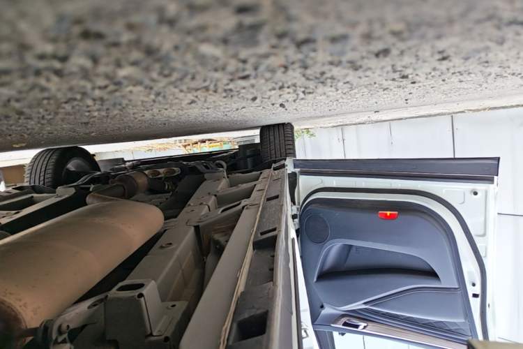 Used GAC Trumpchi M8 2020 Flagship Model 390T Prestige Edition Left Side Sill