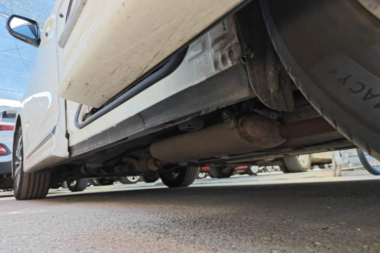 Used GAC Trumpchi M8 2020 Flagship Model 390T Prestige Edition Left Side Sill