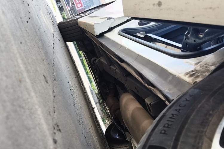 Used GAC Trumpchi M8 2020 Flagship Model 390T Supreme Edition Left Side Sill