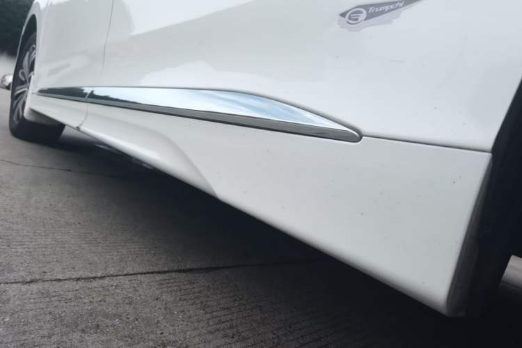 Used GAC Trumpchi M8 2020 Flagship Model 390T Prestige Edition Left Side Sill
