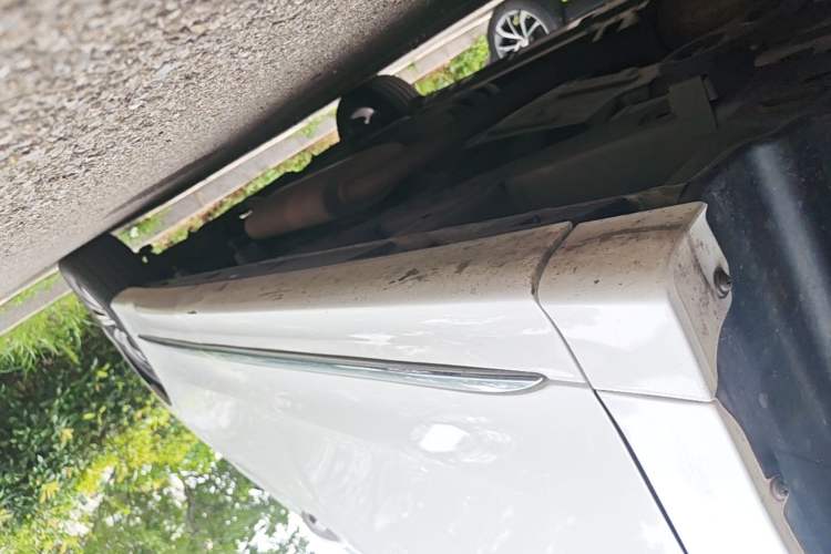 Used GAC Trumpchi M8 2020 Flagship 390T Navigation Model Left Side Sill