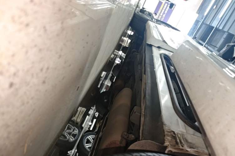 Used GAC Trumpchi M8 2020 Flagship Model 390T Supreme Edition Left Side Sill